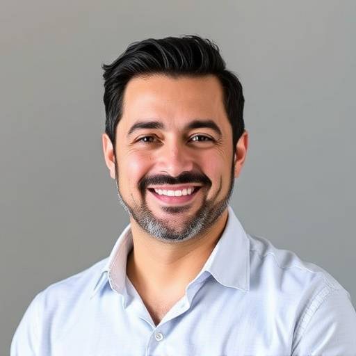 Foto do Ricardo Mendes, co-fundador e Diretor de Operaäões da Camisetas Inc.